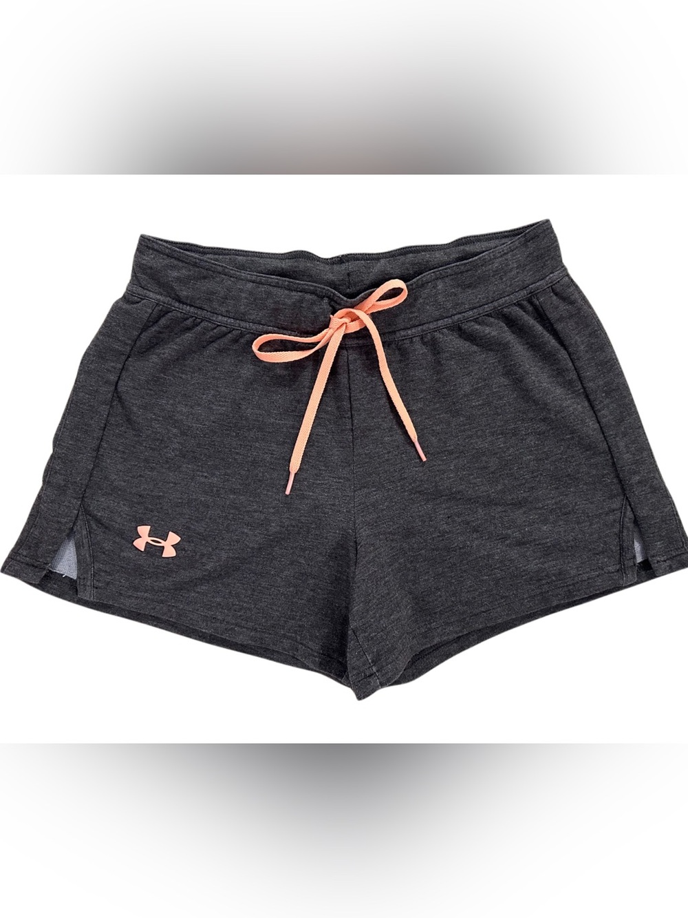 Under Armour Women’s Charcoal Gray Athletic Shorts XS Loose HeatGear 3” Inseam